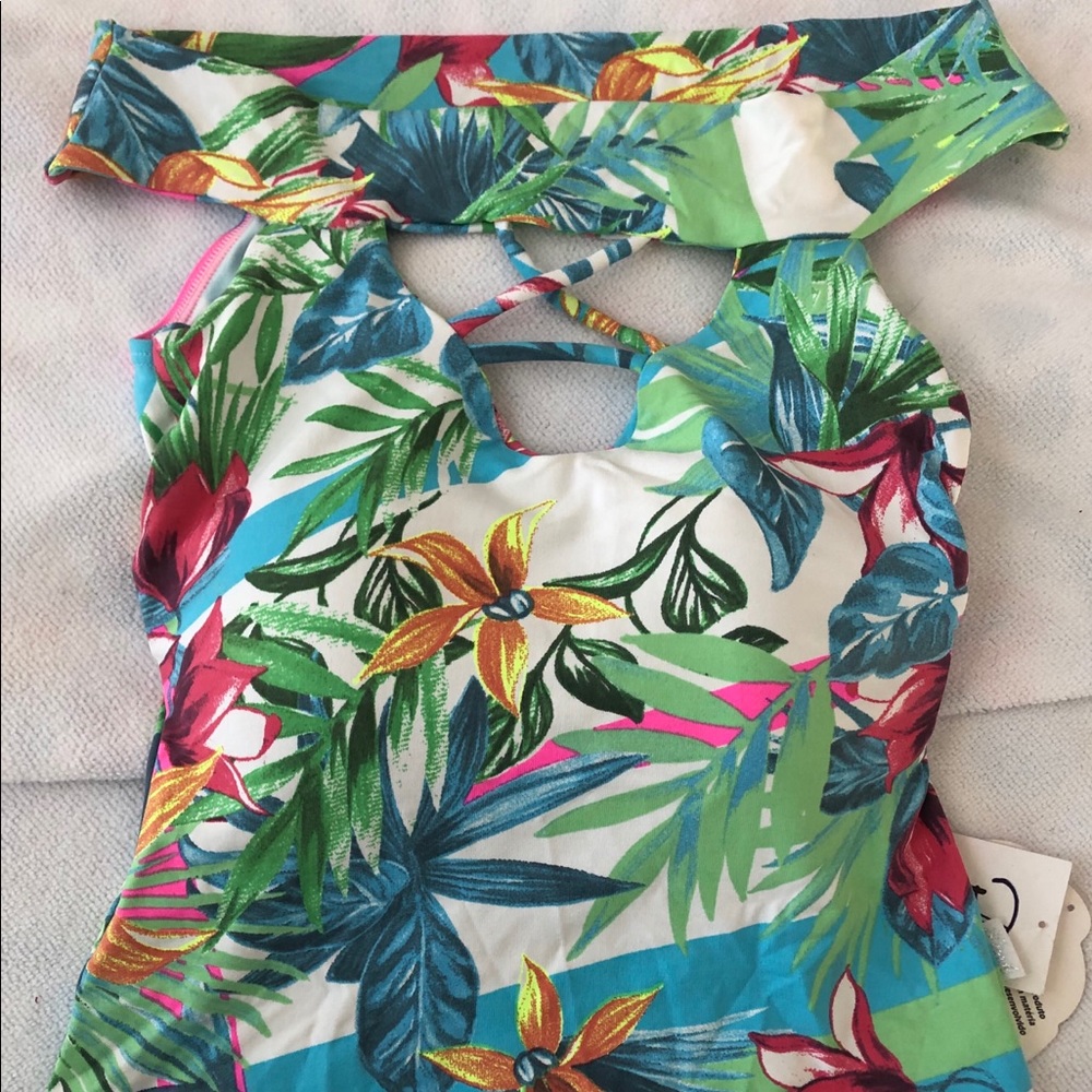 Brand new gorgeous top